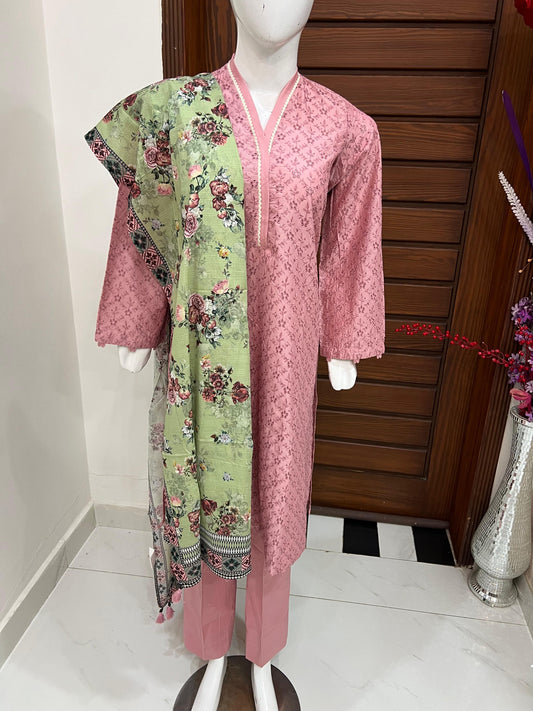 Elevate your Style with Saira,sCollection