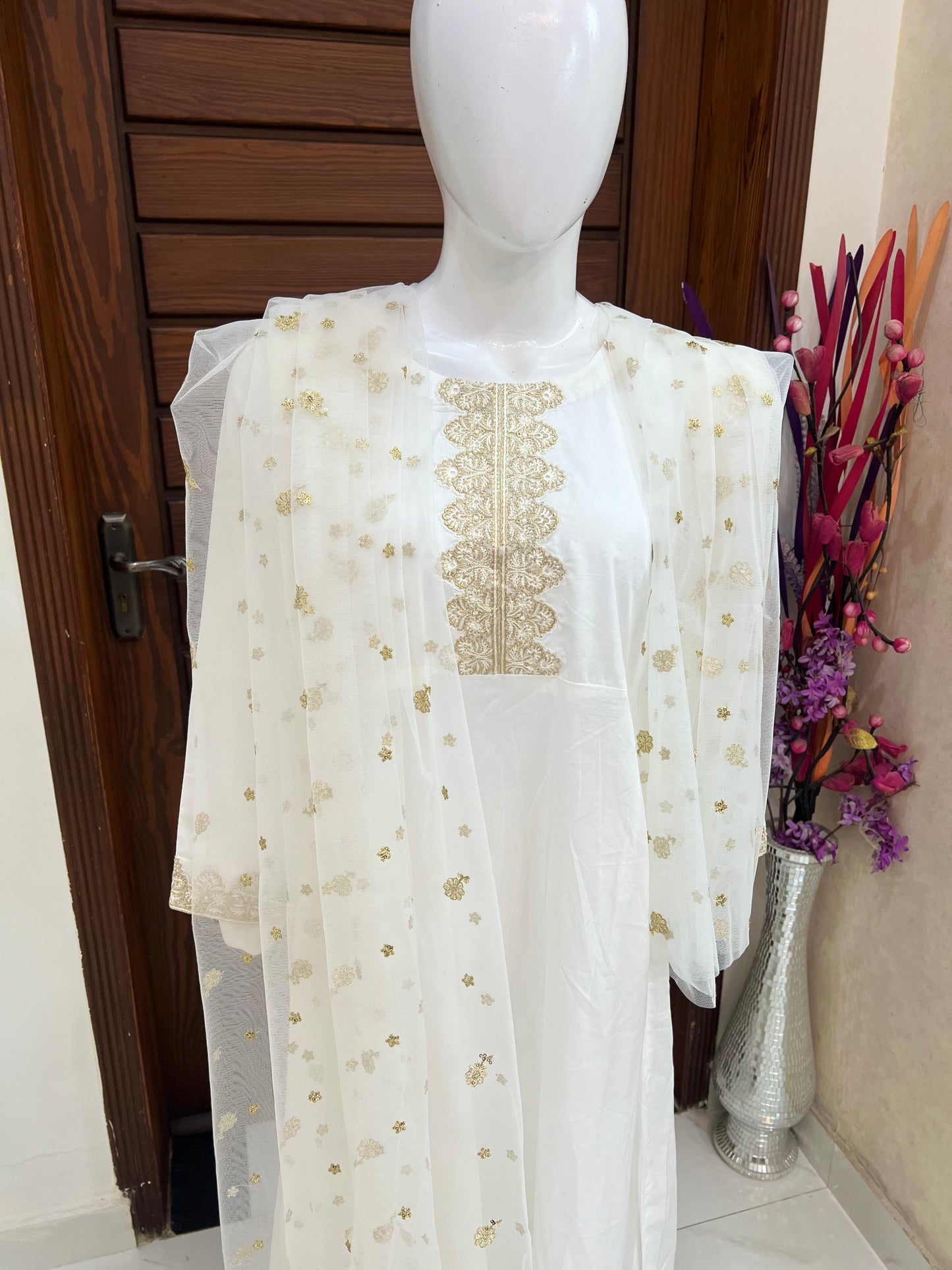 Elevate your style with Saira,sCOLLECTION