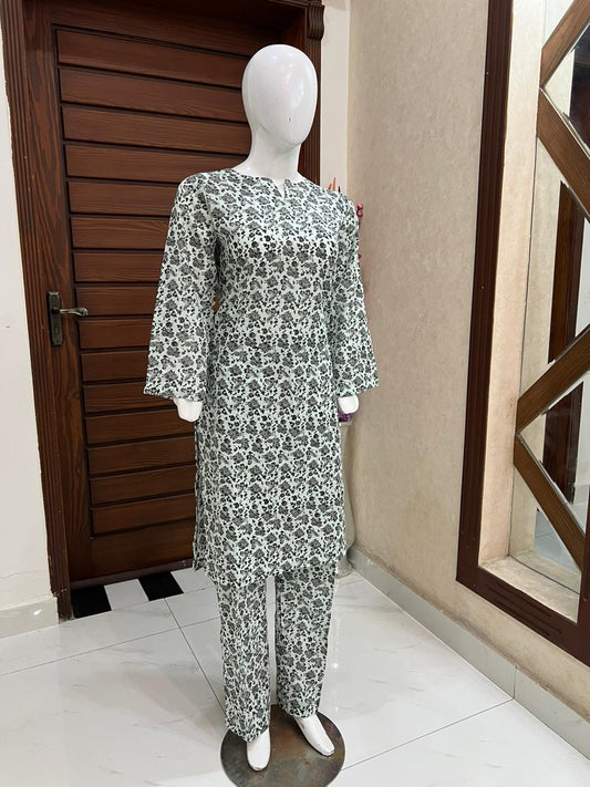 Elevate your style with Saira,sCollction